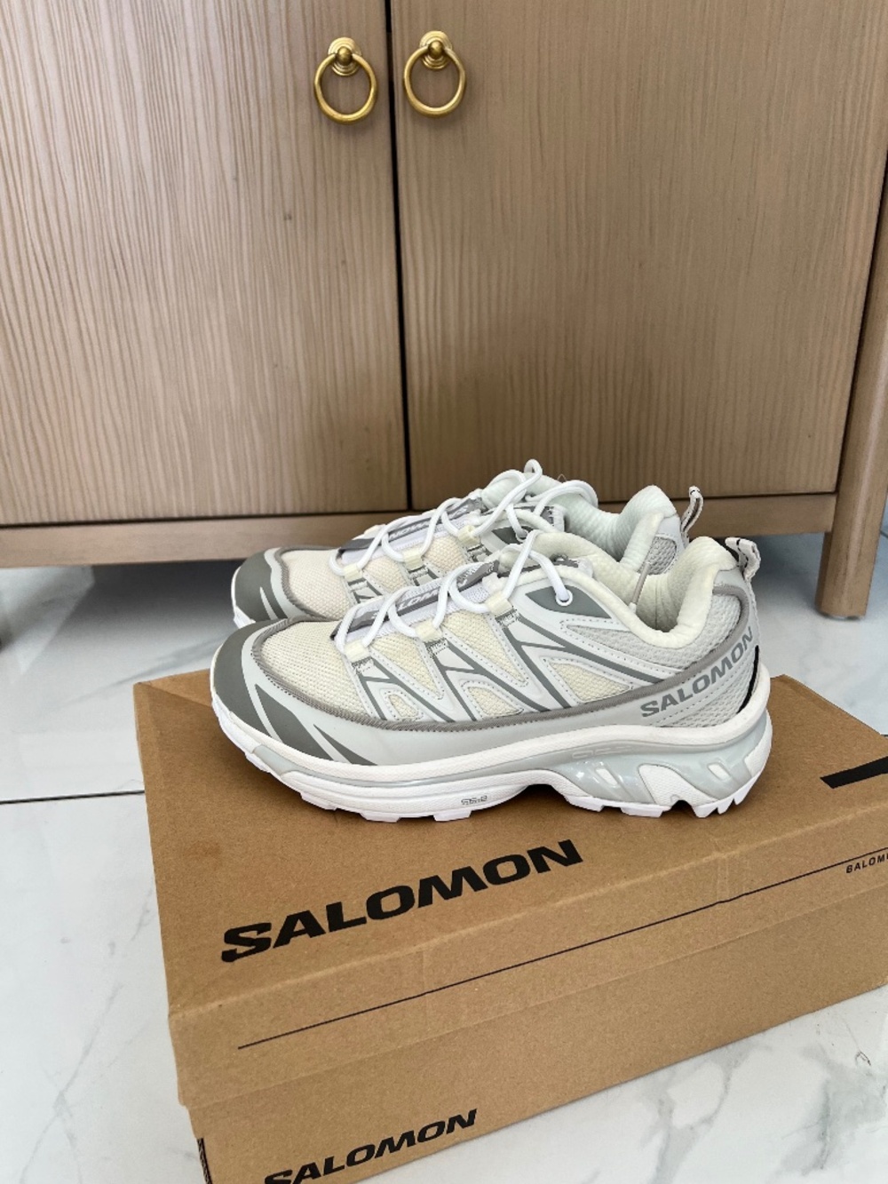 Salomon women
